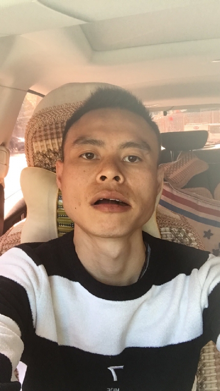小何的第一张照片--湖南残疾人相亲网