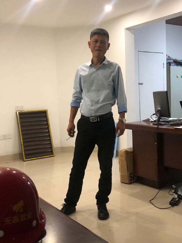 郁闷之中的第一张照片--湖南残疾人相亲网