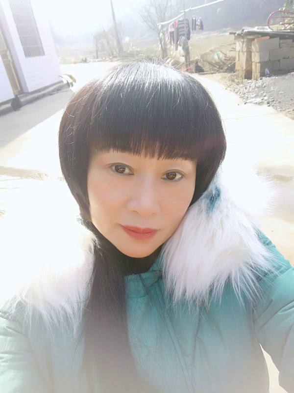 金鱼儿的第一张照片--湖南残疾人相亲网