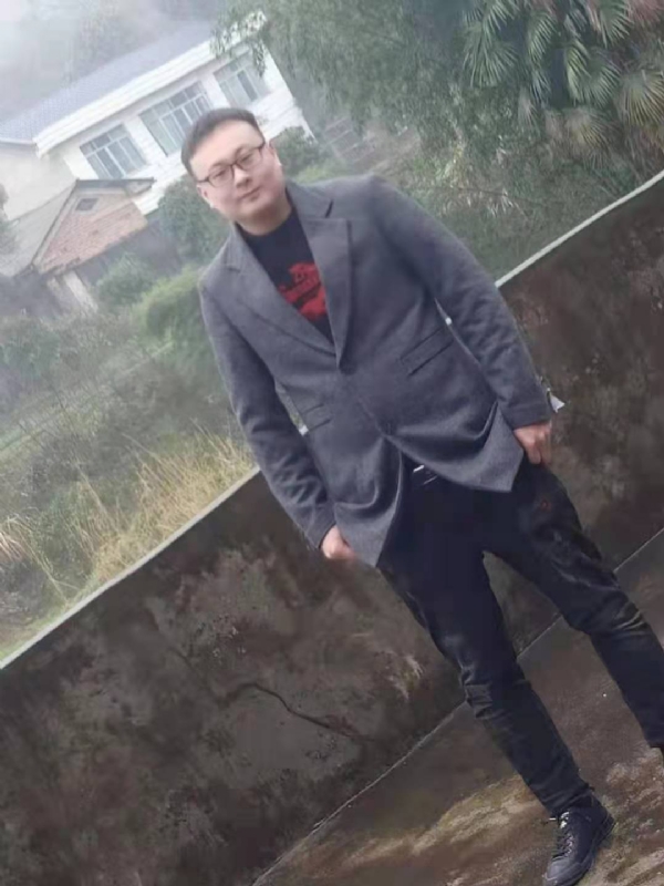 冰城的第二张照片--湖南残疾人相亲网