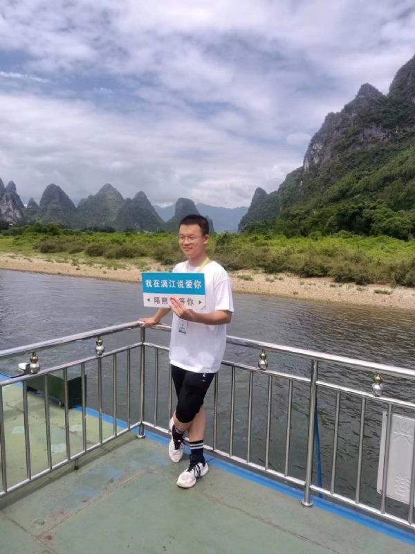 决胜时刻的第一张照片--湖南残疾人相亲网