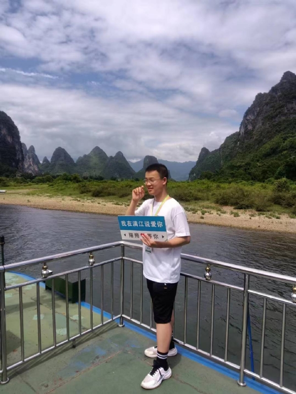 决胜时刻的第三张照片--湖南残疾人相亲网