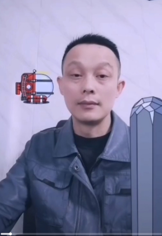 易进的第三张照片--湖南残疾人相亲网